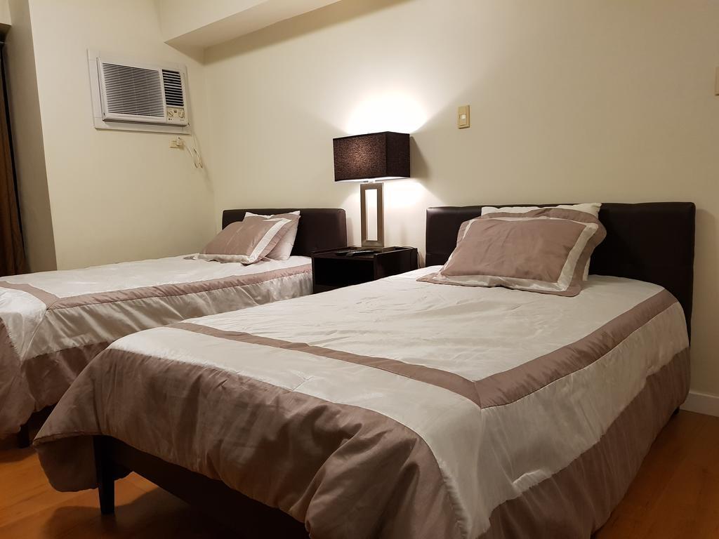 Eton Baypark Apartment Manila Bagian luar foto