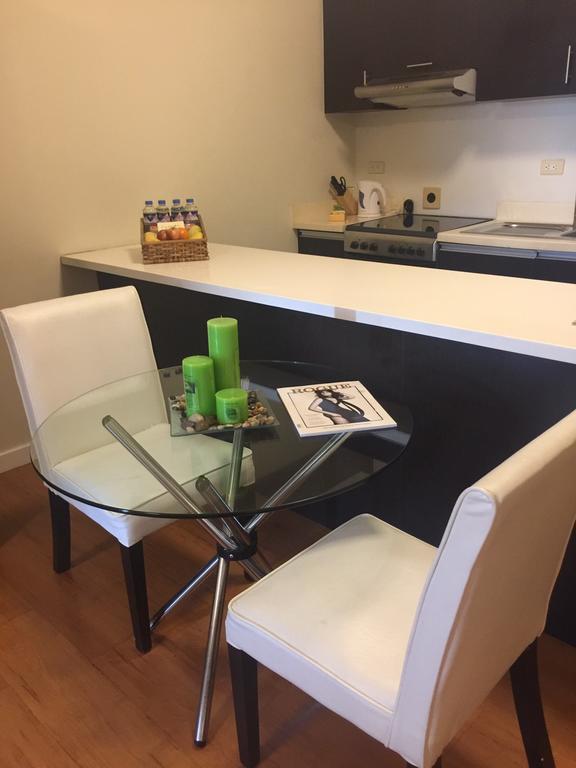 Eton Baypark Apartment Manila Bagian luar foto