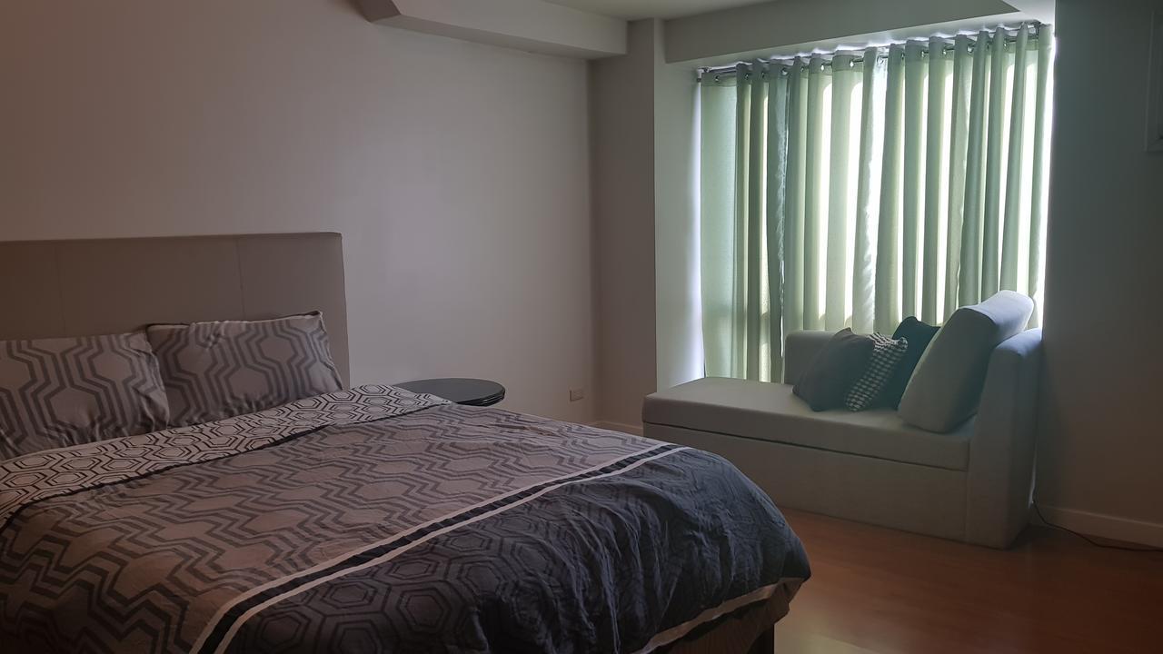 Eton Baypark Apartment Manila Bagian luar foto