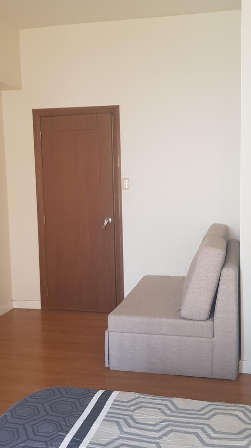 Eton Baypark Apartment Manila Bagian luar foto